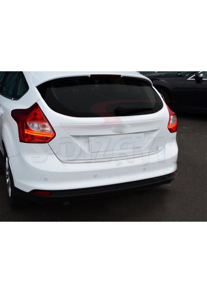 Ford Focus 3 Hb Krom Bagaj Alt Çıtası 2011-2014 fiyatları