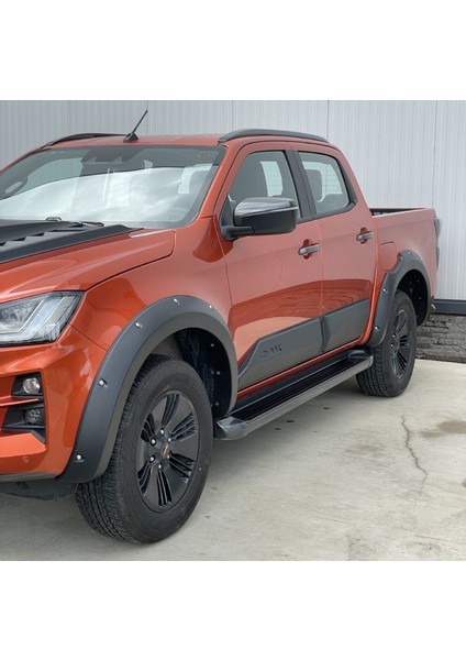 Isuzu D-Max Çamurluk Kaplama Civatalı 2020 - 2023