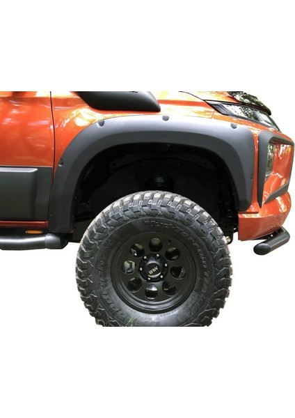 Mitsubishi L200 Çamurluk Kaplama Civatasız 3.5cm Dodik Seti 2019+ fiyatları