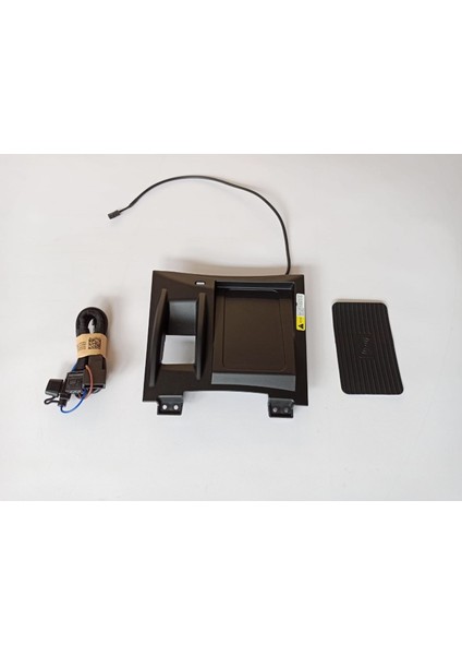 Nıssan X-Traıl 2014-2017 Kablosuz Telefon Sarj Standı