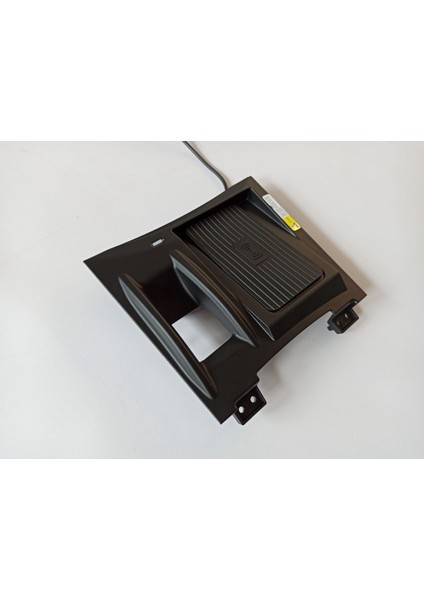 Nıssan X-Traıl 2014-2017 Kablosuz Telefon Sarj Standı modelleri