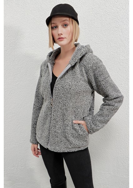 Kadın Welsoft Esnek Kumaş Gri Peluş Yumoş Önü Fermuarlı Kapüşonlu Ceket HZL23W-DSB110081 modelleri