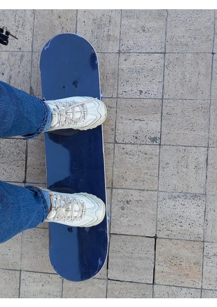 77 cm Uzunluğunda,20 cm Genişliğinde Profesyonel Kaykay