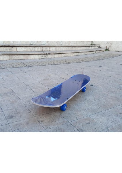77 cm Uzunluğunda,20 cm Genişliğinde Profesyonel Kaykay