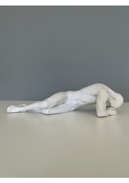 Düşünen Adam Dekoratif Biblo Heykel