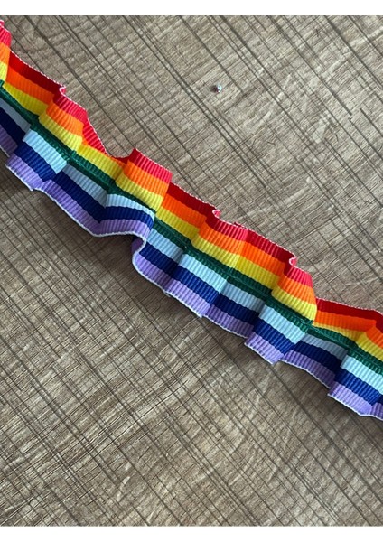 Gökkuşağı Renkli Fırfırlı Giyim Dikiş Aksesuar Dekoratif Şerit En 3 cm Boy 1 Metre