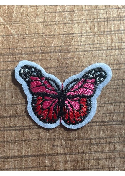 4x3 cm Pembe Tonlarında Mini Nakış Işleme Ütü Ile Yapışan Kelebek Aplike Arma Yama