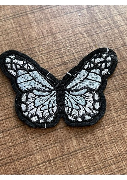 7x5 cm Gümüş Nakış Işleme Ütü Ile Yapışır Kelebek Aplike Arma Yama