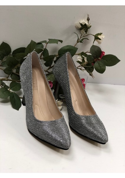 Yeni Model 9 cm Kadeh Topuk Bayan Stiletto Ayakkabı