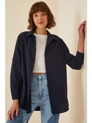 Hazelin Kadın Lacivert Oversize Uzun Basic Gömlek HZL22W-BD139001