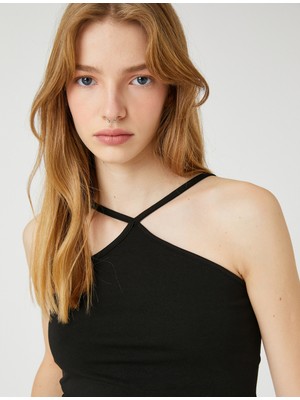 Koton Crop Atlet Halter Yaka Biye Detaylı