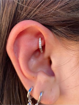 Ares Collection Cerrahi Çelik Tam Tur Taşlı Tragus Helix Rook Conch Uyumlu Piercing