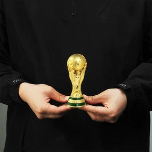 Jimmy Fois Altın Figürler Dünya Kupası Futbol Şampiyonu 13 cm. (Yurt Dışından)