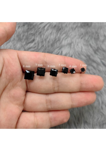 Bayan-Erkek Kare Siyah 3mm Taşlı Çelik Küpe cm25
