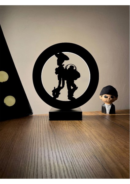 Oyuncak Hikayesi Woody ve Buzz Işık Yılı Silüeti LED Masa Lambası Ahşap