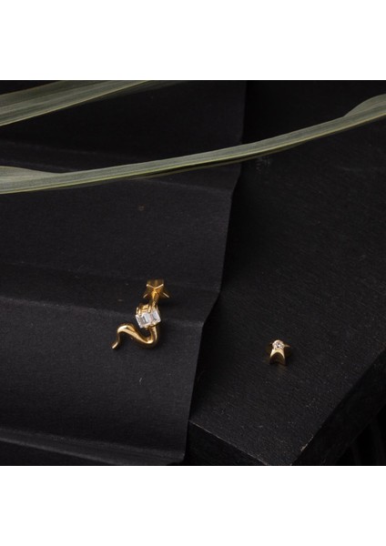 14 Ayar Altın Piercing Tragus Küpe
