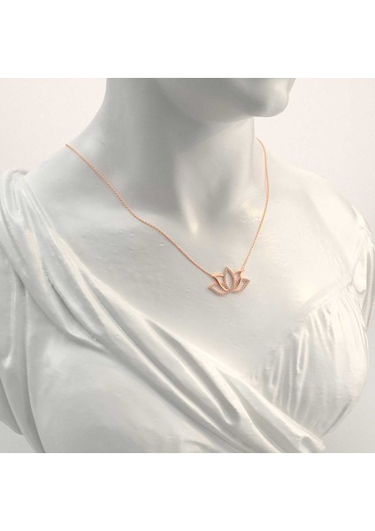 Taşlı Lotus Çiçeği Rose Gümüş Kolye modelleri