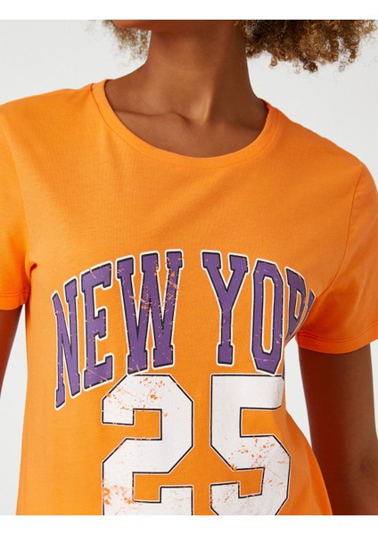 Kolej Baskılı Tişört Bisiklet Yaka Kısa Kollu indirimleri