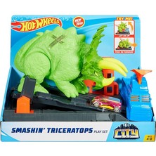 Hot Wheels Triceratops Saldırısı Oyun Seti GBF97