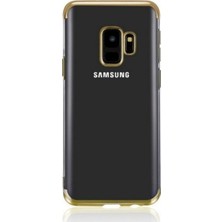 Tekno Grup Samsung Galaxy A6 Plus 2018 Kılıf Dört Köşe Renkli Şeffaf Lazer Silikon - Gold + Cam Ekran Koruyucu