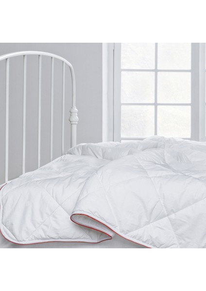 Bedding DACRON® 95 Yorgan 200 Gr. (Çift Kişilik - 195x215 cm)