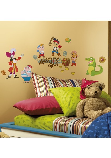 Roommates RMK1778SCS Küçük Jake ve Korsanlar Duvar Sticker fiyatları