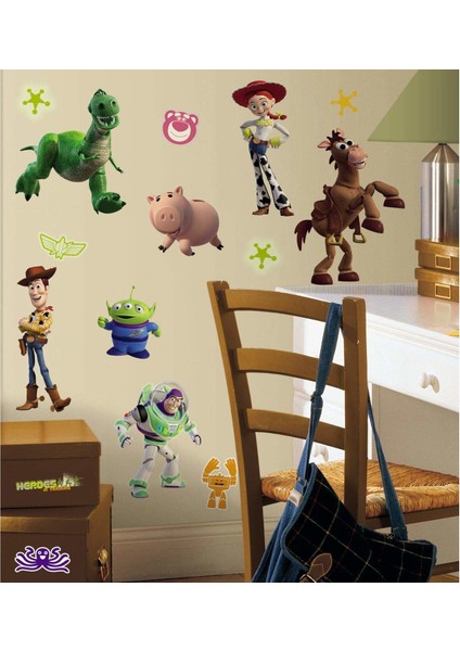 Roommates RMK1428SCS Oyuncak Hikayesi - 3 Duvar Sticker fiyatları