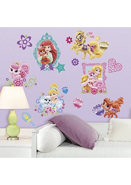 Roommates RMK2466SCS Prensesler ve Evcil Hayvanları Duvar Sticker