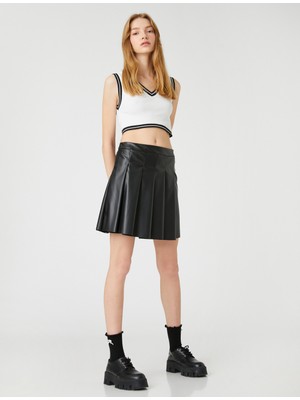 Koton Pileli Mini Etek Deri Görünümlü Fermuar Kapama