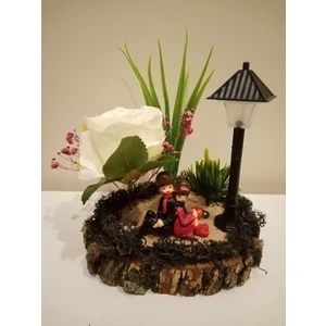 Evlilik Yıldönümü Hediyesi Sevgiliye Doğum Günü Hediyesi Sırt Sırta Çift Figürlü Işıklı Kütük Teraryum 1