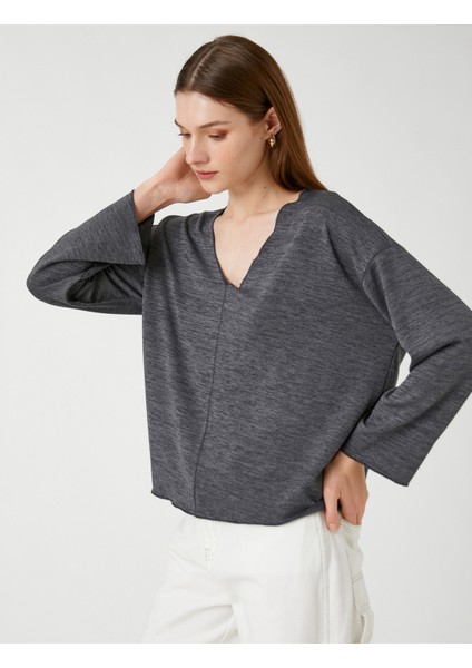 V Yaka Sweatshirt Yarasa Kollu fiyatları