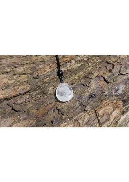 Kristal Kuvars Kolye