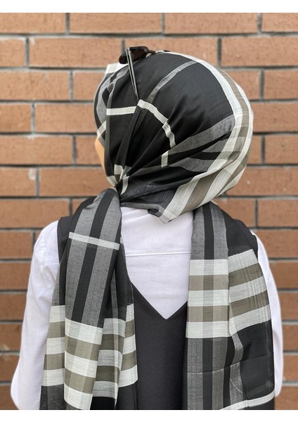 Siyah Burberry Ekose Şal modelleri