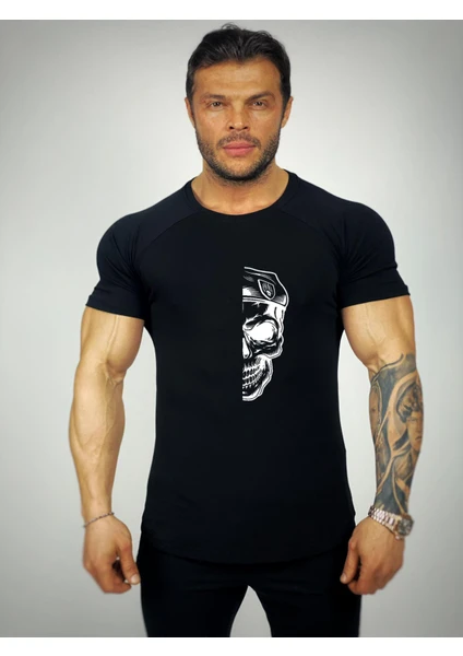 Black İstanbul Yarım Kurukafa Baskılı Fitness T-Shirt