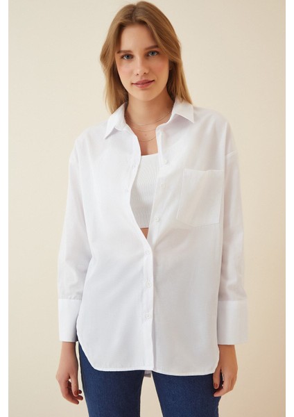 Kadın Beyaz Arkası Düğmeli Boyfriend Poplin Gömlek HZL22S-BD139521 fiyatları