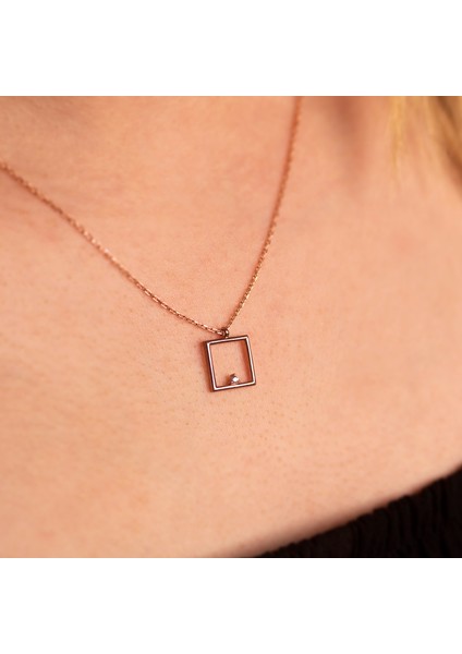 Küçük Kare Çerçeve Rose Gümüş Kolye