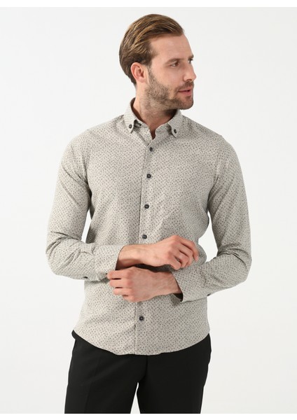 Düğmeli Yaka Baskılı Bej Erkek Gömlek GM2008100094 modelleri