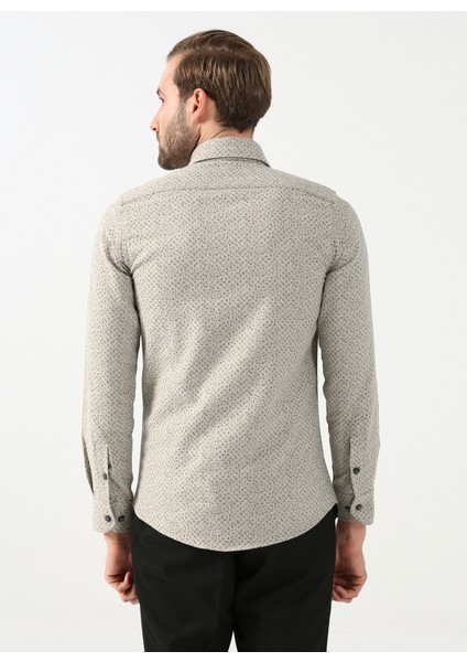 Düğmeli Yaka Baskılı Bej Erkek Gömlek GM2008100094 fırsatları