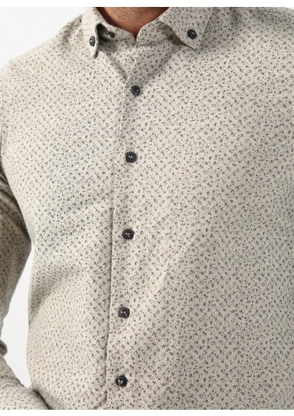 Düğmeli Yaka Baskılı Bej Erkek Gömlek GM2008100094 indirimleri