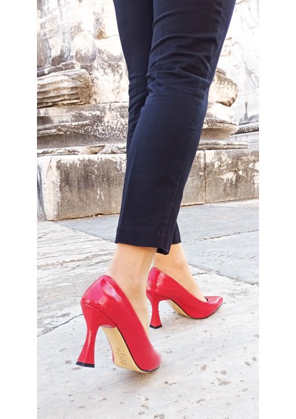 Kırmızı Rugan Kadeh Topuklu Kadın Stiletto indirimleri