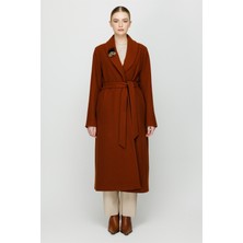 Esswaap Broş Detaylı Önden Bağlamalı Ara Boy Manto  Kiremit