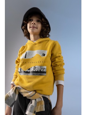 DeFacto Erkek Çocuk Regular Fit Kapüşonlu Sweatshirt Z4595A623SP