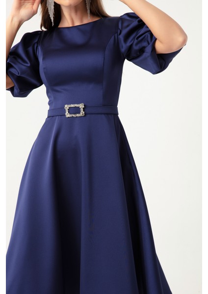 Kadın Lacivert Balon Kollu Taşlı Kemerli Mini Saten Abiye Elbise modelleri
