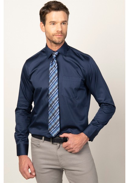 Klasik Fit Rahat Kesim Düz Erkek Gömlek