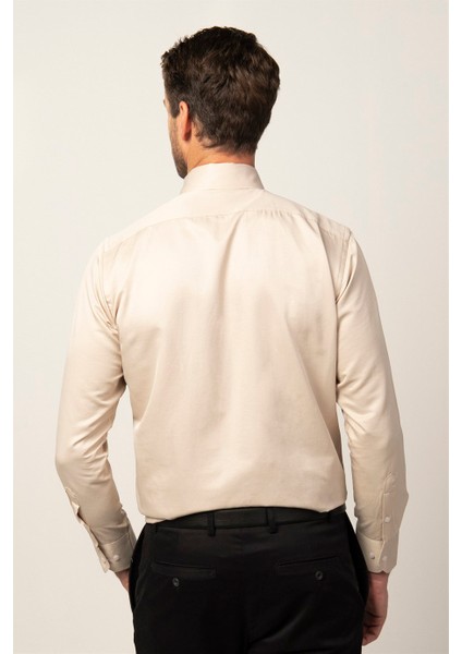 Klasik Fit Rahat Kesim Düz Erkek Gömlek fırsatları