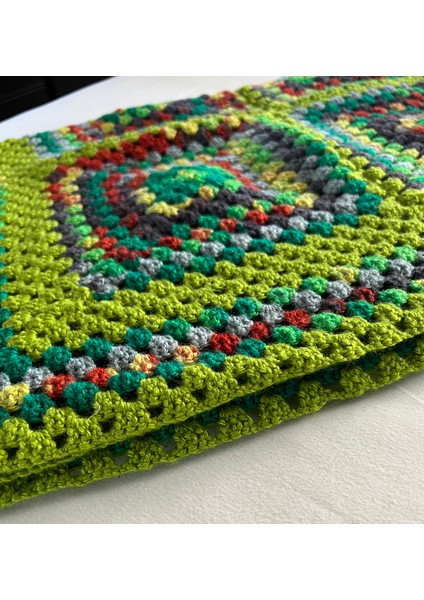 Desenli El Işi Yeşil Bebek Battaniyesi fiyatları