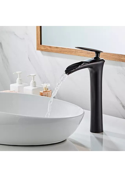Siyah Yeni Çanak Şelale Lavabo Bataryası