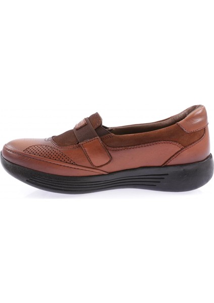 1035-23Y Kadin Dolgu Taban Cirtli Comfort Ayakkabi