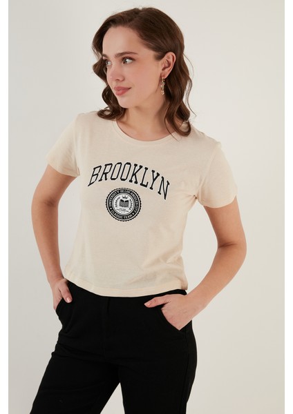 Brooklyn Baskılı Bisiklet Yaka Dar Kesim T Shirt Bayan T Shirt 5864581
