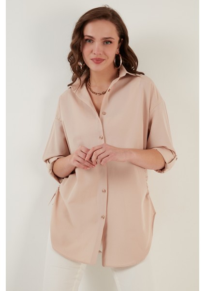 Büzgü Detaylı Pamuklu Rahat Kesim Gömlek Bayan Gömlek 6234779 fırsatları